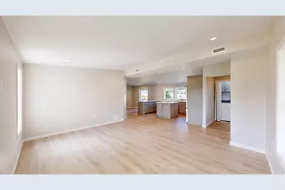 6 Emerald Pl, Raynham, MA 02767 - Photo 10