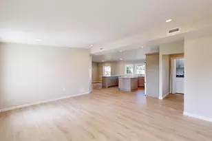 6 Emerald Pl, Raynham, MA 02767 - Photo 10
