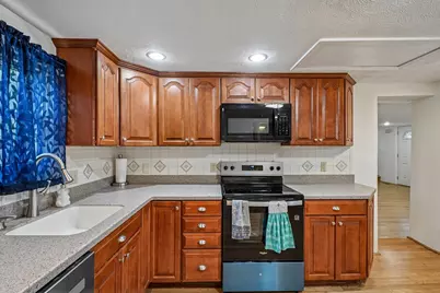 24 Andover Street, Peabody, MA 01960 - Photo 6