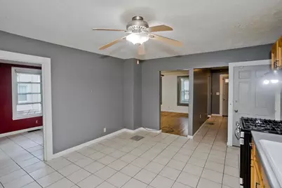 1439 Worcester St, Springfield, MA 01151 - Photo 2