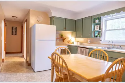 31 Archer St, Bellingham, MA 02019 - Photo 8
