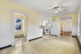 31 Central St, Waltham, MA 02453 - Photo 12