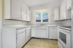 31 Central St, Waltham, MA 02453 - Photo 14
