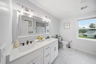 1093 Washington St #1093, Holliston, MA 01746 - Photo 24