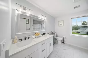 1093 Washington St, Holliston, MA 01746 - Photo 24