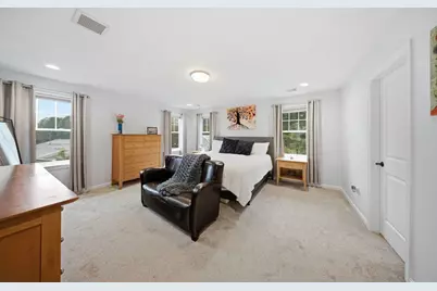 1093 Washington St #1093, Holliston, MA 01746 - Photo 16