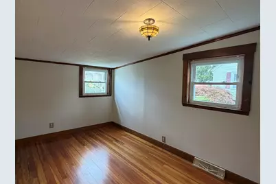 57 Clancy St, Swansea, MA 02777 - Photo 10
