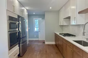 12 Bronx Rd, Boston, MA 02132 - Photo 6