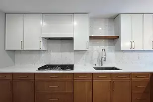 12 Bronx Rd, Boston, MA 02132 - Photo 6