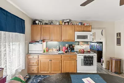 56 Summit St, Woonsocket, RI 02895 - Photo 12