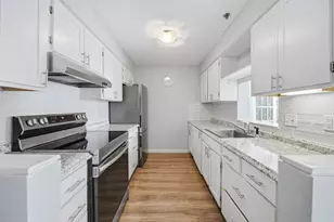 113 Sumner St, Boston, MA 02128 - Photo 22