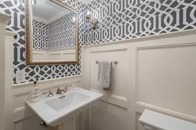 19 Salem Rd, Wellesley, MA 02481 - Photo 12