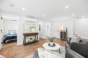11 Hovey St, Woburn, MA 01801 - Photo 24
