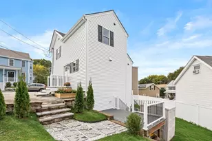 11 Hovey St, Woburn, MA 01801 - Photo 28