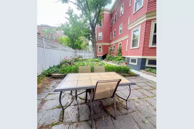 35 William St #2, Cambridge, MA 02139 - Photo 12