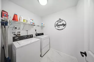1093 Washington St, Holliston, MA 01746 - Photo 22