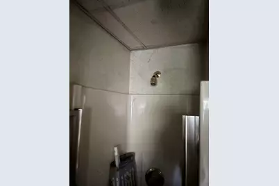 1648 Carew St, Springfield, MA 01104 - Photo 12