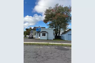 1648 Carew St, Springfield, MA 01104 - Photo 4