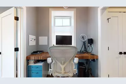 459 E 8th #1, Boston, MA 02127 - Photo 24