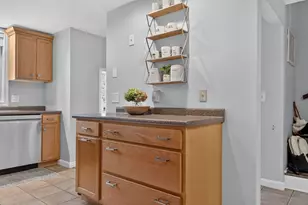 34 Gaslight Ln, Easton, MA 02356 - Photo 10