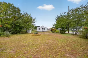 24 Broadmarsh Ave, Wareham, MA 02571 - Photo 32