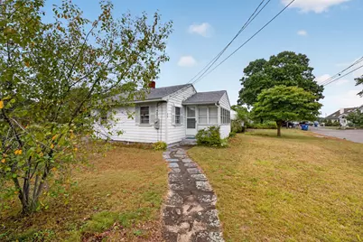 24 Broadmarsh Ave, Wareham, MA 02571 - Photo 2