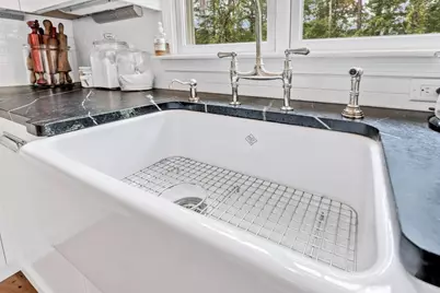 8 Midway Rd, Bourne, MA 02559 - Photo 10