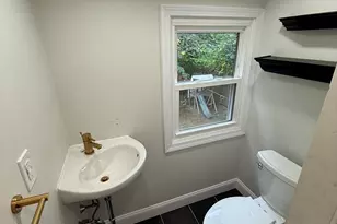 61 N Main St, Bellingham, MA 02019 - Photo 8