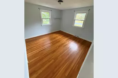 61 N Main St, Bellingham, MA 02019 - Photo 12
