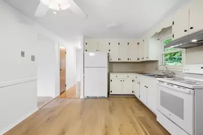 202 Glenoak Dr, Springfield, MA 01129 - Photo 16