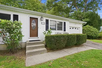 202 Glenoak Dr, Springfield, MA 01129 - Photo 4