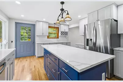 2 Granite St, Millbury, MA 01527 - Photo 10
