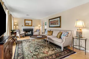 33 Arnold Terrace, Marblehead, MA 01945 - Photo 2