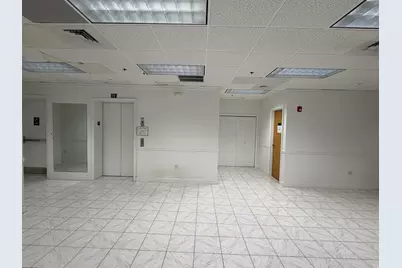 554 Main Street #5, Worcester, MA 01608 - Photo 2