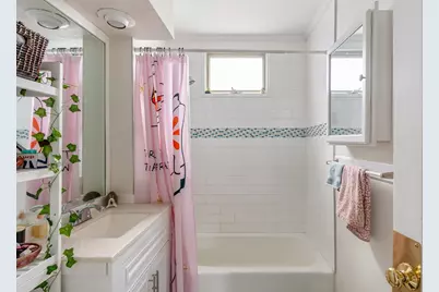 54 Century St, Medford, MA 02155 - Photo 18
