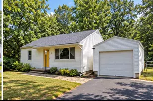 27 E Green St, Easthampton, MA 01027 - Photo 2