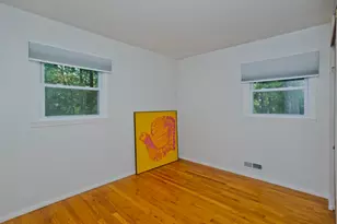 27 E Green St, Easthampton, MA 01027 - Photo 26