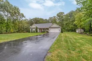 138 Mort Vining Rd, Southwick, MA 01077 - Photo 2