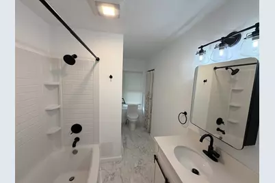 135 Central St #2, Ashland, MA 01721 - Photo 6
