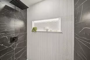 48 Burnett St, Melrose, MA 02176 - Photo 22