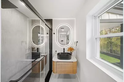 48 Burnett St, Melrose, MA 02176 - Photo 16