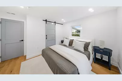 48 Burnett St, Melrose, MA 02176 - Photo 18