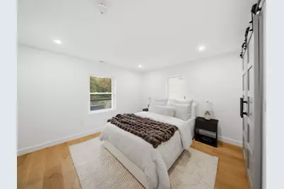 48 Burnett St, Melrose, MA 02176 - Photo 14
