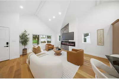 48 Burnett St, Melrose, MA 02176 - Photo 4