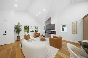 48 Burnett St, Melrose, MA 02176 - Photo 4