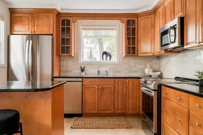 235 Cardinal Medeiros Avenue, Cambridge, MA 02141 - Photo 12