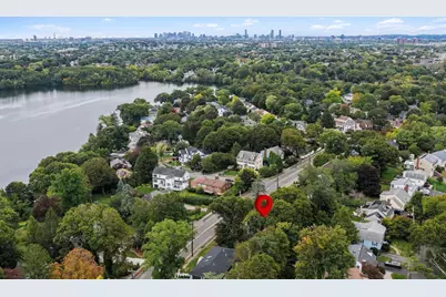 318 Mystic St, Arlington, MA 02474 - Photo 32