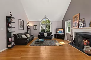8 Dennison Ct, Stoughton, MA 02072 - Photo 4