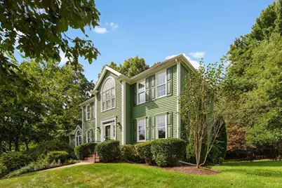8 Dennison Ct, Stoughton, MA 02072 - Photo 2
