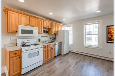 428 E 3rd St. #1, Boston, MA 02127 - Photo 4
